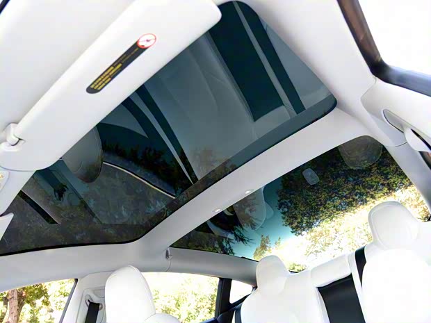 特斯拉 Model 3 2019款 Performance高性能全轮驱动版 特斯拉 Model 3 2019款 Performance高性能全轮驱动版