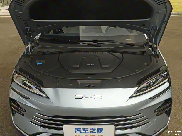 比亚迪 宋PLUS新能源 2023款 冠军版 DM-i 110KM 旗舰PLUS 比亚迪 宋PLUS新能源 2023款 冠军版 DM-i 110KM 旗舰PLUS