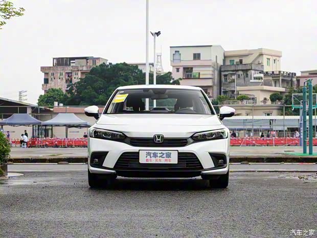 東風(fēng)本田 思域 2022款 240TURBO CVT 勁騁版