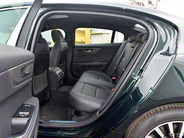 奇瑞捷豹路虎 捷豹XEL 2023款 2.0T 200PS R-DYNAMIC 青春运动版 奇瑞捷豹路虎 捷豹XEL 2023款 2.0T 200PS R-DYNAMIC 青春运动版