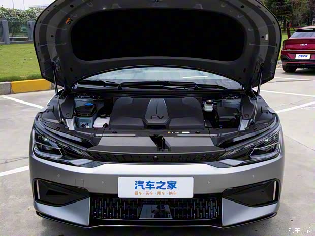 起亚(进口) 起亚EV6 2023款 GT版 起亚(进口) 起亚EV6 2023款 GT版