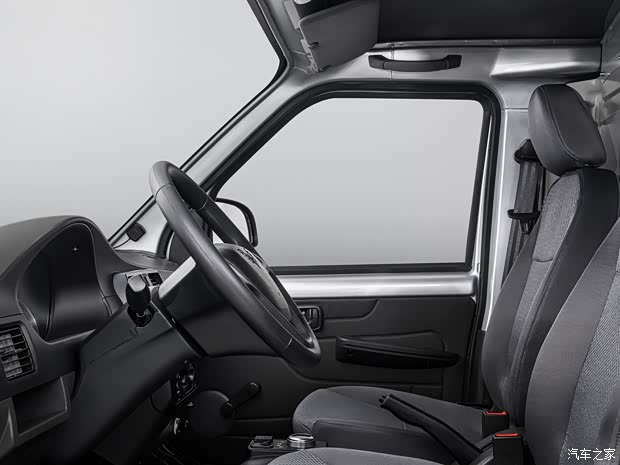 五菱工業(yè) 五菱EV50 2020款 純電動(dòng)廂式物流車(chē)寧德加熱電池