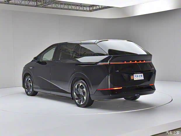 小鹏汽车 小鹏X9 2023款 四驱 三元锂 小鹏汽车 小鹏X9 2023款 四驱 三元锂