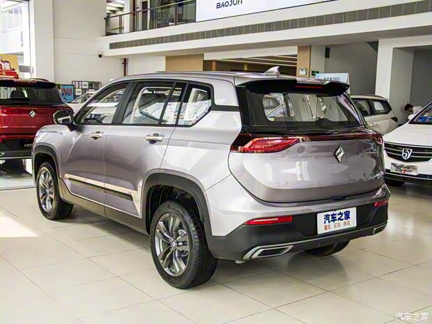 上汽通用五菱 新宝骏RS-5 2019款 1.5T 手动超级互联版 国VI