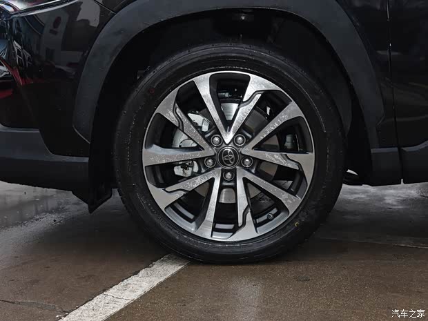 一汽丰田 卡罗拉锐放 2022款 基本型 一汽丰田 卡罗拉锐放 2022款 基本型