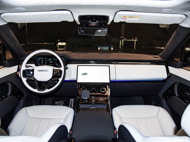 路虎(进口) 揽胜运动版 2023款 首发版