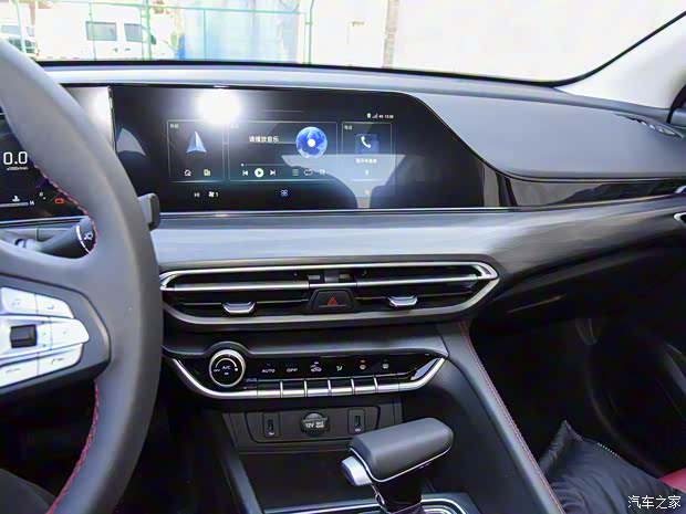 长安汽车 逸动 2020款 PLUS 蓝鲸NE 1.4T GDI DCT旗舰型