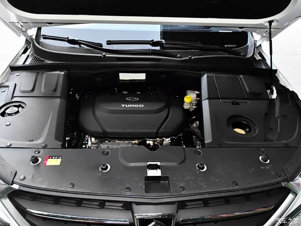 上汽通用五菱 宝骏530 2019款 1.5T CVT旗舰型