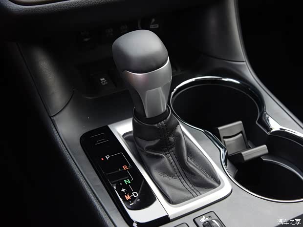 广汽丰田 汉兰达 2018款 2.0T 四驱豪华版 7座 国VI