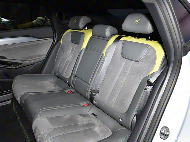 比亞迪 宋L 2023款 602km 四驅(qū)卓越型