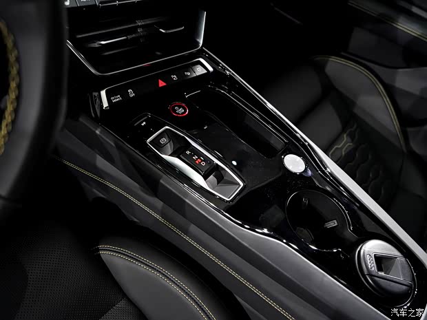 Audi Sport 奧迪RS e-tron GT 2021款 基本型