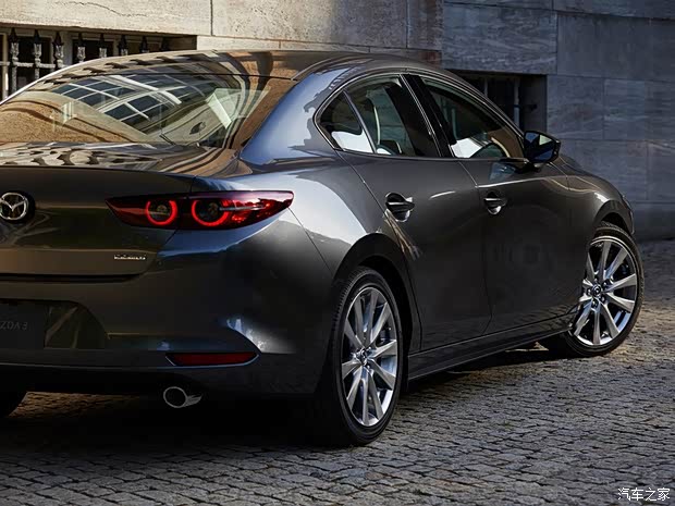 马自达(进口) 马自达3(进口) 2019款 三厢版