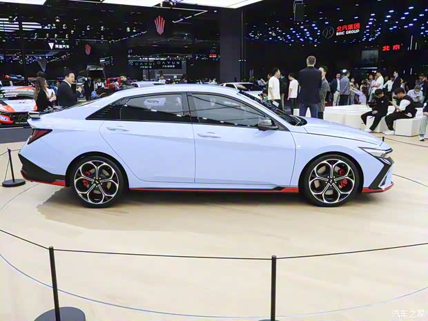 现代(进口) 伊兰特(进口) 2023款 2.0T N