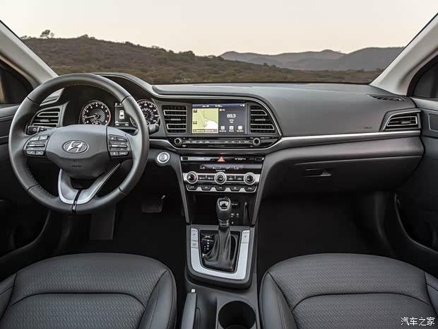 現(xiàn)代(進口) 伊蘭特(海外) 2018款 基本型