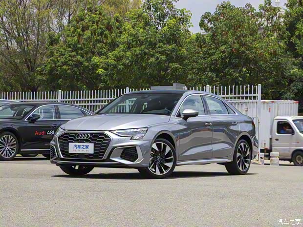 一汽奧迪 奧迪A3 2023款 改款 A3L Limousine 35 TFSI 時尚運(yùn)動型
