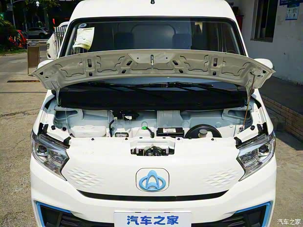 长安跨越 跨越星V7EV 2023款 标准型240km 长安跨越 跨越星V7EV 2023款 标准型240km