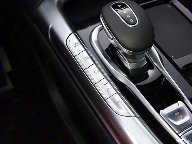 嵐圖汽車(chē) 嵐圖FREE 2022款 DNA Design 純電版