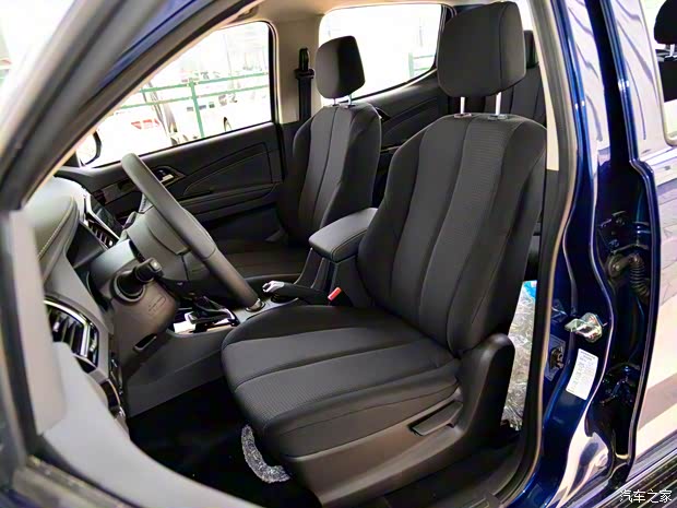 江西五十铃 D-MAX 2019款 3.0T四驱自动精英型4JJ1-TC HI
