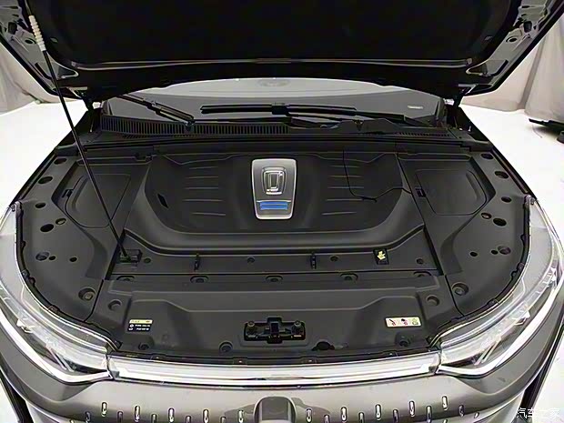 一汽奔腾 奔腾E01 2020款 空间曲率型 一汽奔腾 奔腾E01 2020款 空间曲率型