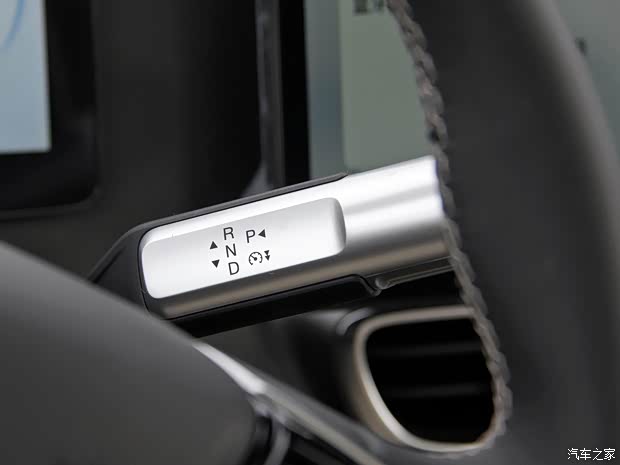 埃安 AION V 2024款 Plus 基本型 埃安 AION V 2024款 Plus 基本型