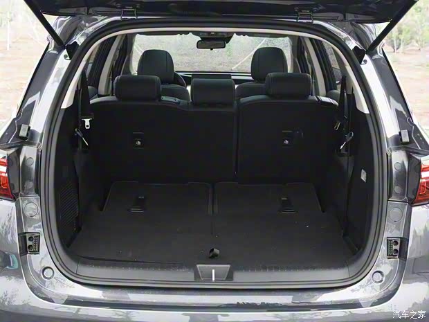 比亚迪 宋MAX 2020款 基本型