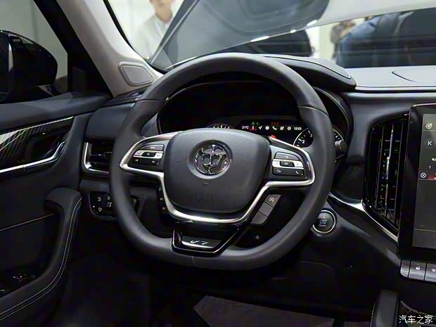 华晨中华 中华V7 2019款 黑色运动版