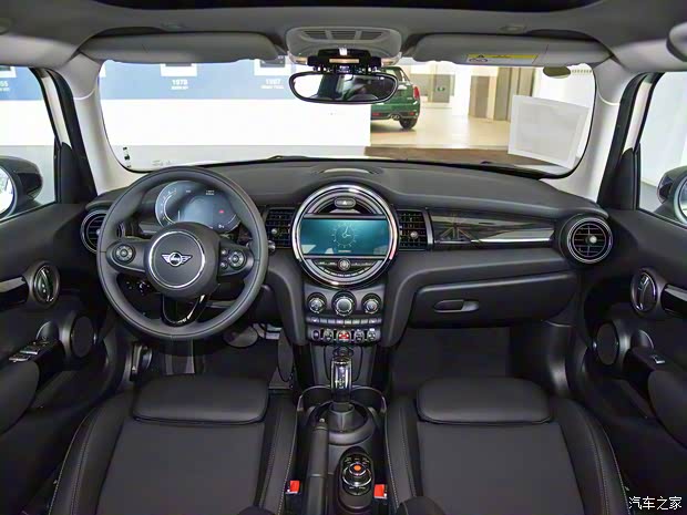 MINI MINI 2021款 1.5T COOPER 經(jīng)典派 五門版