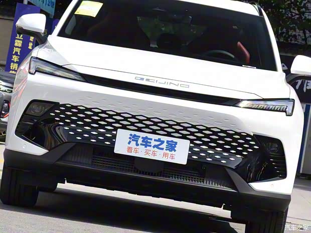 北京汽车 魔方 2022款 1.5T DCT钻石版 北京汽车 魔方 2022款 1.5T DCT钻石版