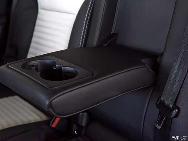 路虎(進口) 發(fā)現(xiàn) 2021款 基本型