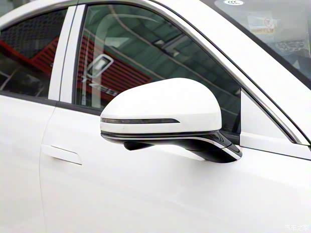 一汽奔腾 奔腾B70 2021款 1.5T 自动顶配版