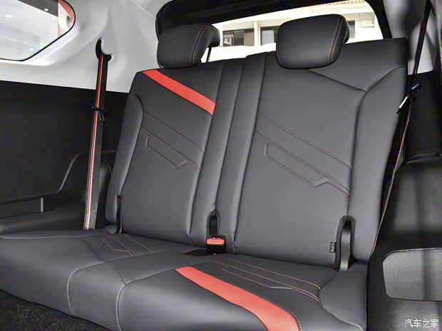 奇瑞新能源 奇瑞无界Pro 2022款 301km 神兽版 磷酸铁锂 奇瑞新能源 奇瑞无界Pro 2022款 301km 神兽版 磷酸铁锂