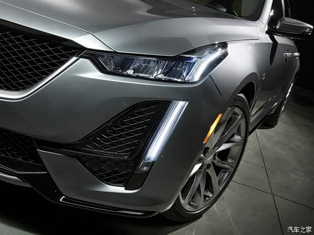 凯迪拉克(进口) 凯迪拉克CT5 2019款 基本型 凯迪拉克(进口) 凯迪拉克CT5 2019款 基本型