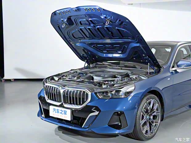 華晨寶馬 寶馬5系 2024款 530Li M運(yùn)動(dòng)套裝