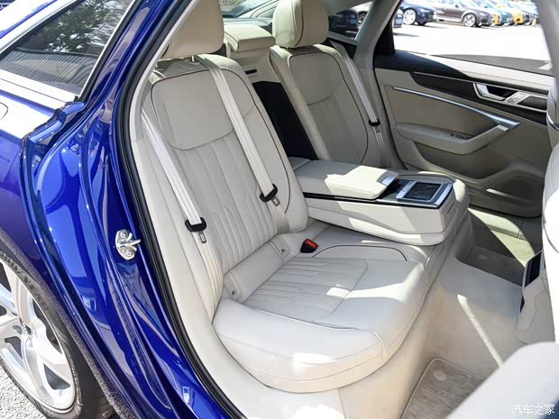 一汽-大众奥迪 奥迪A6L 2019款 55TFSI quattro 豪华致雅型