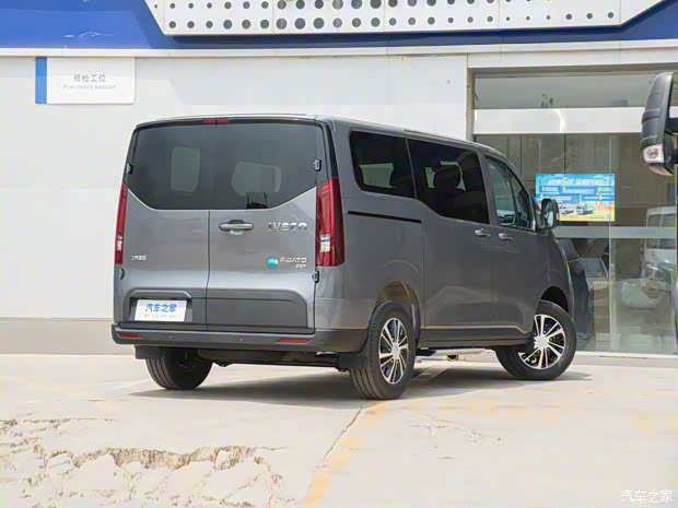 南京依维柯 依维柯聚星 2023款 基本型 南京依维柯 依维柯聚星 2023款 基本型