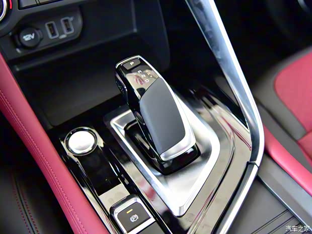 东风乘用车 东风风神AX7 2021款 PRO 1.6T 自动智驾版 东风乘用车 东风风神AX7 2021款 PRO 1.6T 自动智驾版
