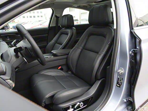 長(zhǎng)安林肯 林肯Z 2022款 i享 尊耀版