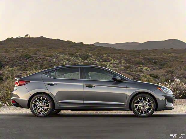 現(xiàn)代(進口) 伊蘭特(海外) 2018款 基本型