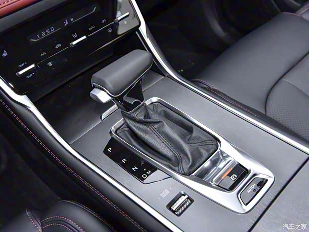 長安汽車 長安CS75 2023款 暢享版 1.5T DCT尊貴版