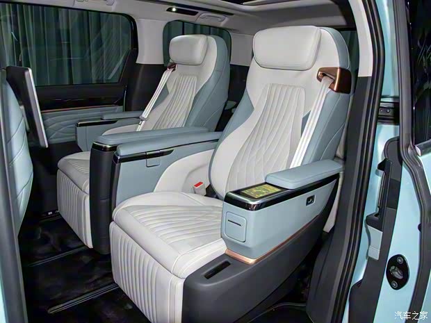 上汽大通 上汽大通MAXUS MIFA 9 2022款 錦繡高山