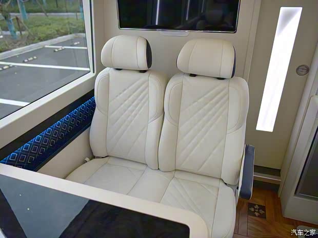 宇通客車 宇通T7 2021款 3.5T汽油定制星河版35LGTDI