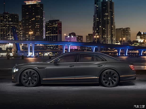 賓利 飛馳插電混動 2022款 Hybrid The Surgeon