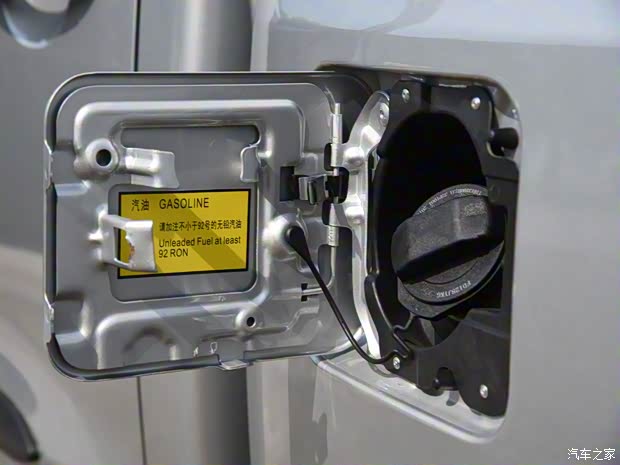 大運(yùn)汽車 大運(yùn)皮卡 2020款 2.4T汽油兩驅(qū)手動尊享型標(biāo)軸4K22D4T