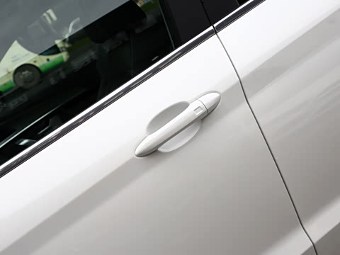 2021款 1.5T 手动林 7座 2021款 1.5T 手动林 7座