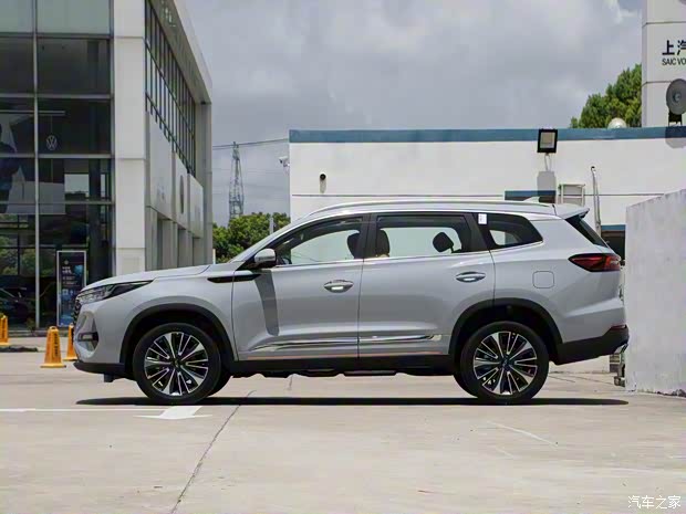 奇瑞汽車(chē) 瑞虎8 PRO 2023款 冠軍版 390T 兩驅(qū)巔峰版 7座