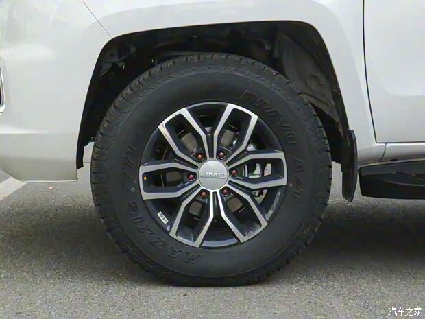 江铃汽车 域虎7 2022款 2.0T手动柴油四驱舒享型标轴