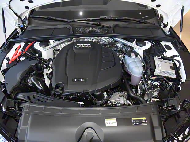 一汽奥迪 奥迪A4L 2023款 40 TFSI 时尚动感型 一汽奥迪 奥迪A4L 2023款 40 TFSI 时尚动感型