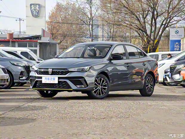 上汽集团 荣威i5 2021款 1.5L CVT黑金版 上汽集团 荣威i5 2021款 1.5L CVT黑金版