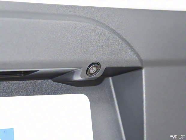 上汽大通 上汽大通MAXUS 新途V70 2023款 2.0T柴油手動精英版5/6座 93kW