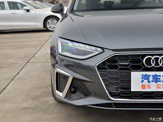 一汽-大众奥迪 奥迪A4L 2020款 45 TFSI quattro 臻选动感型